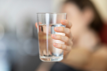 Make sure to drink plenty of fluids. Photo: Engin-Akyurt on Unsplash